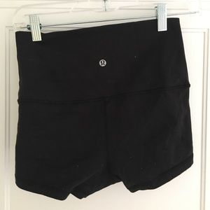 Black high waisted lulu lemon spandex